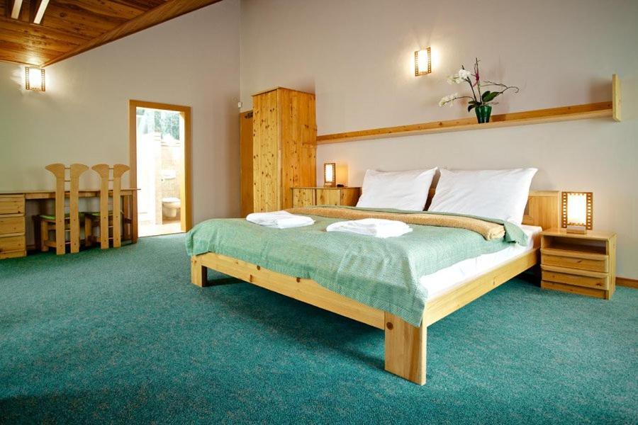 Penzion Adika Mýto pod Ďumbierom Extérieur photo
