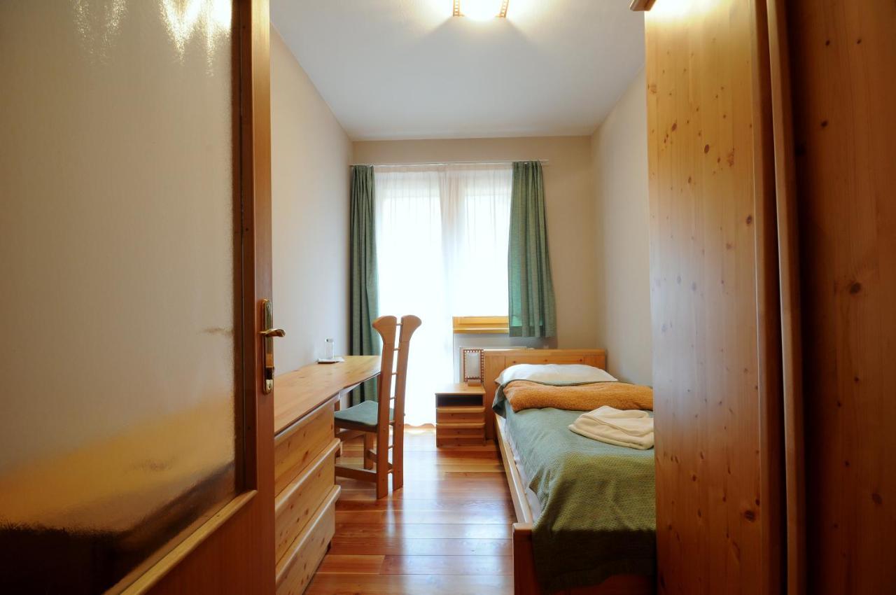 Penzion Adika Mýto pod Ďumbierom Extérieur photo