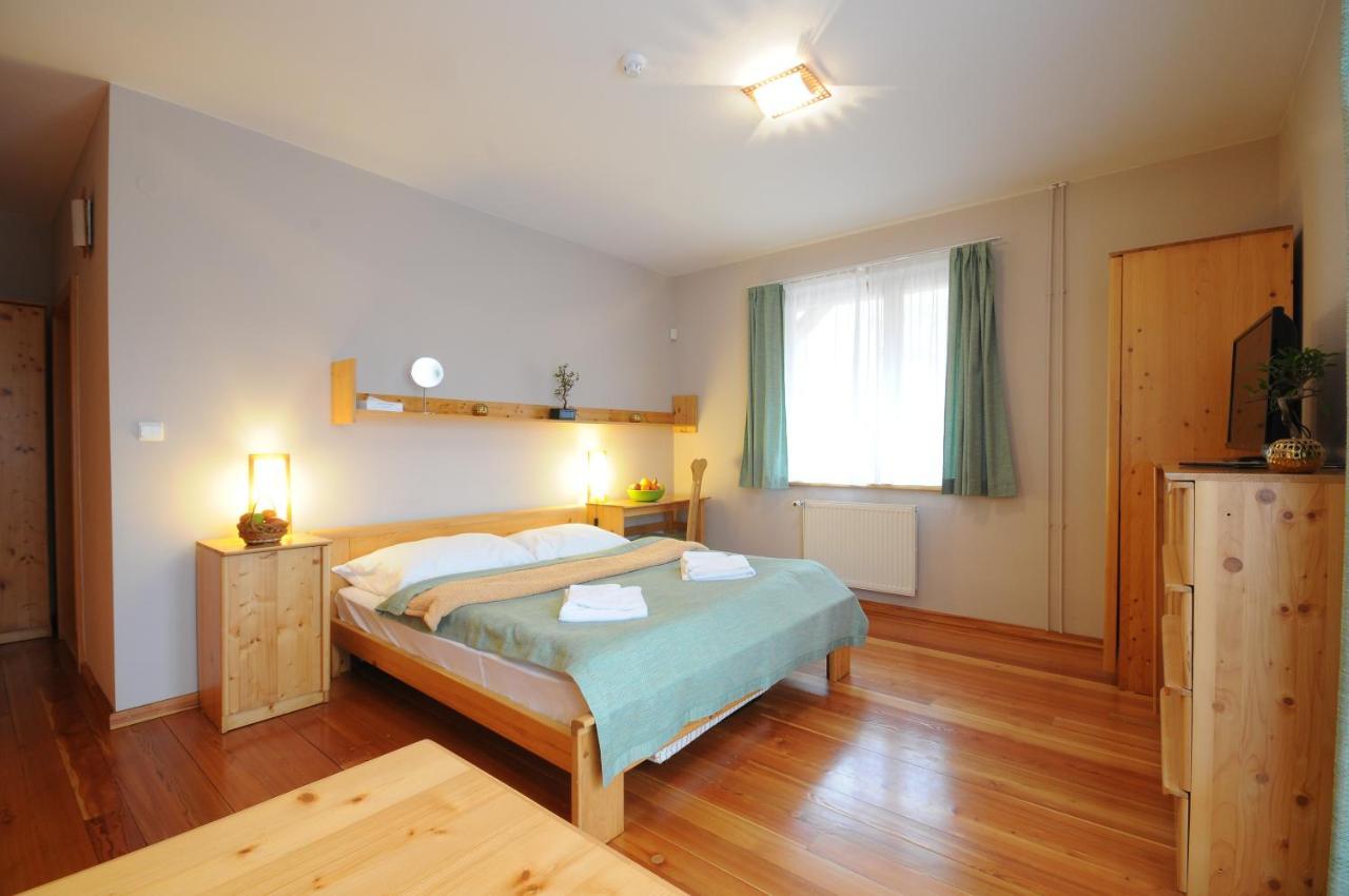 Penzion Adika Mýto pod Ďumbierom Extérieur photo