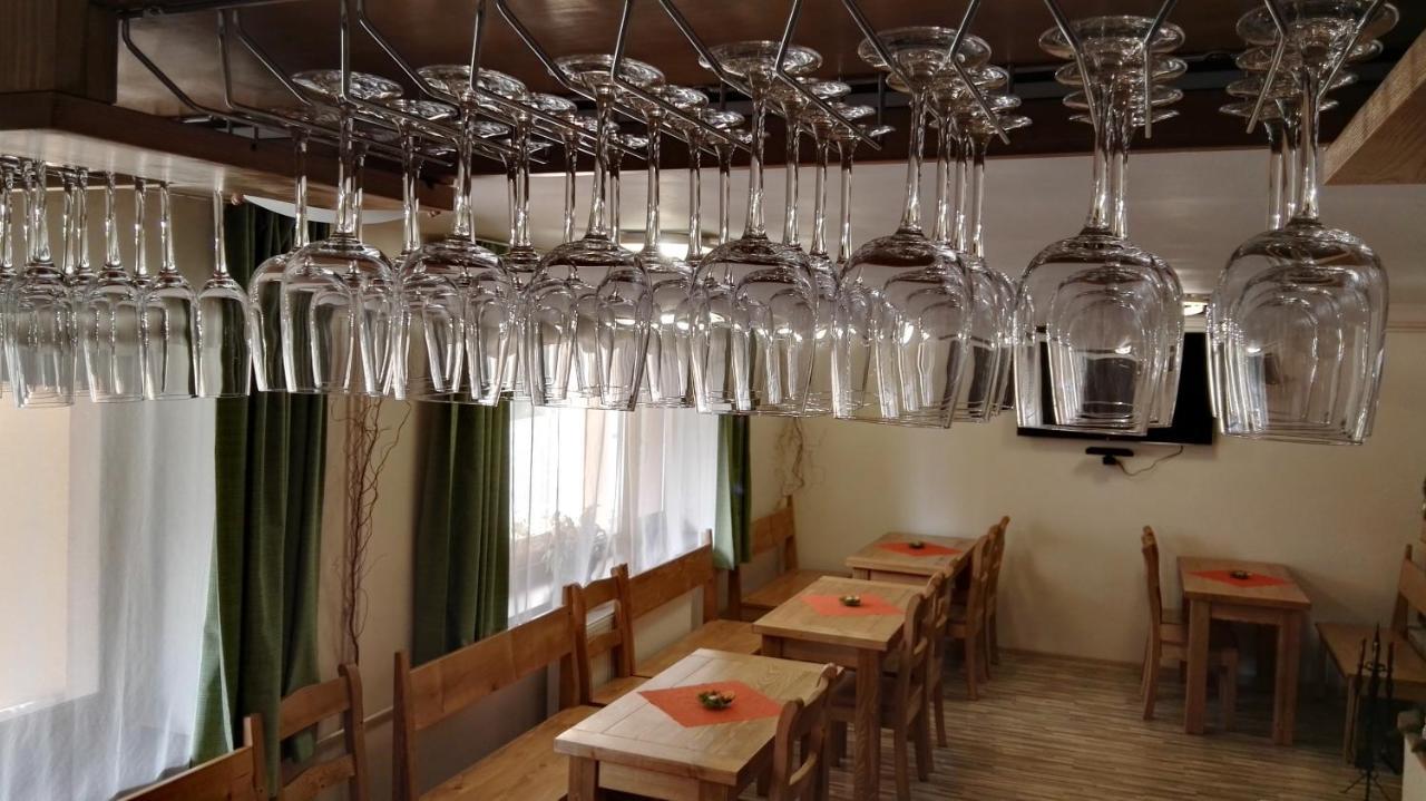 Penzion Adika Mýto pod Ďumbierom Extérieur photo